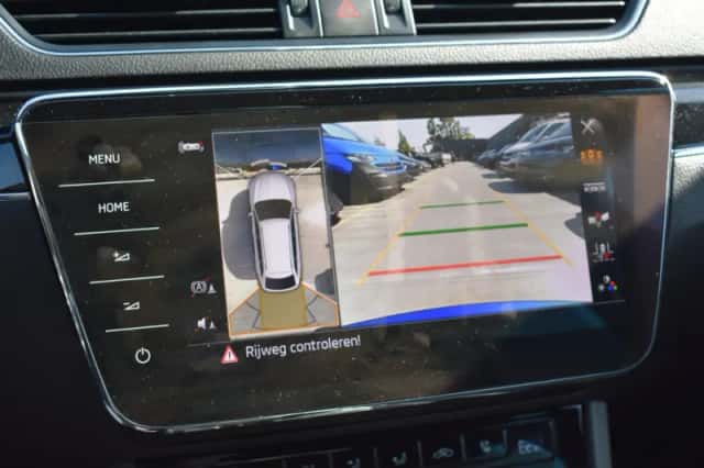 Škoda Superb (2021) thumbnail 34