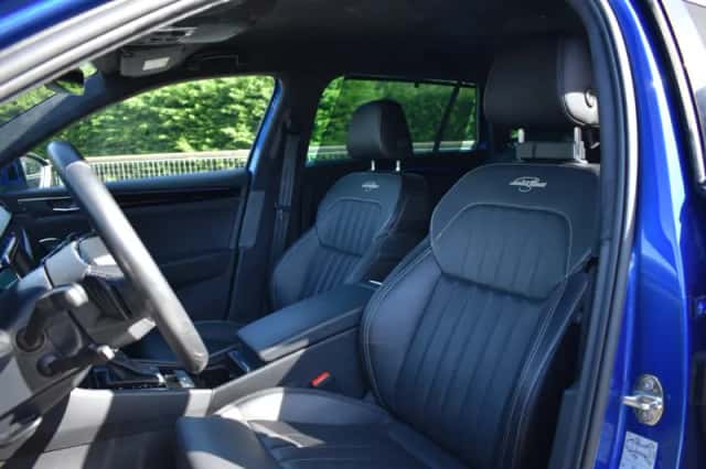 Škoda Superb (2021) thumbnail 9