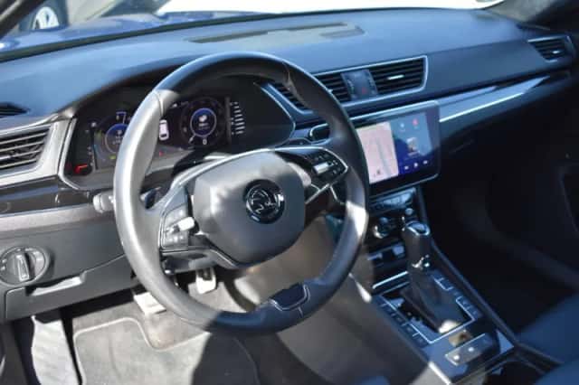 Škoda Superb (2021) thumbnail 10