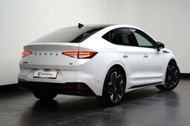 Škoda Enyaq (2022) thumbnail 4