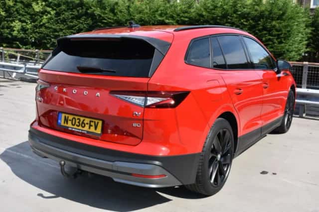 Škoda Enyaq (2021) thumbnail 3