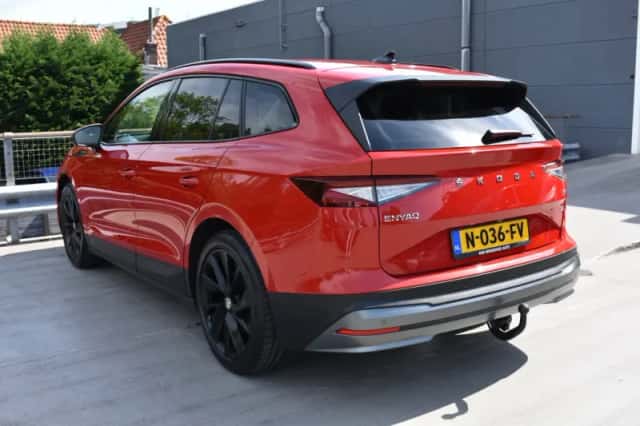 Škoda Enyaq (2021) thumbnail 4