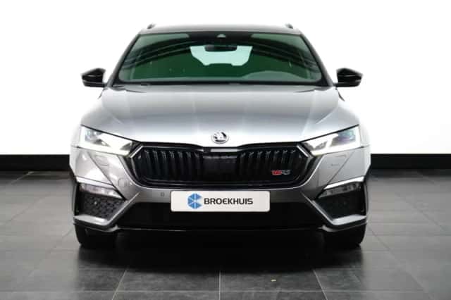 Škoda Octavia (2023) thumbnail 2