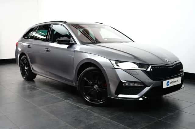 Škoda Octavia (2023) thumbnail 3