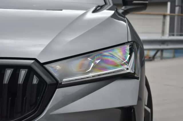 Škoda Superb (2025) thumbnail 5