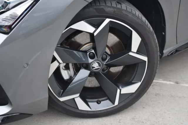 Škoda Superb (2025) thumbnail 6