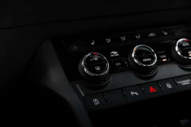Škoda Karoq (2025) thumbnail 24