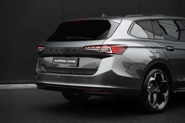 Škoda Superb (2025) thumbnail 12