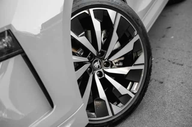 Škoda Enyaq (2026) thumbnail 5