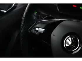Škoda Octavia (2022) thumbnail 11