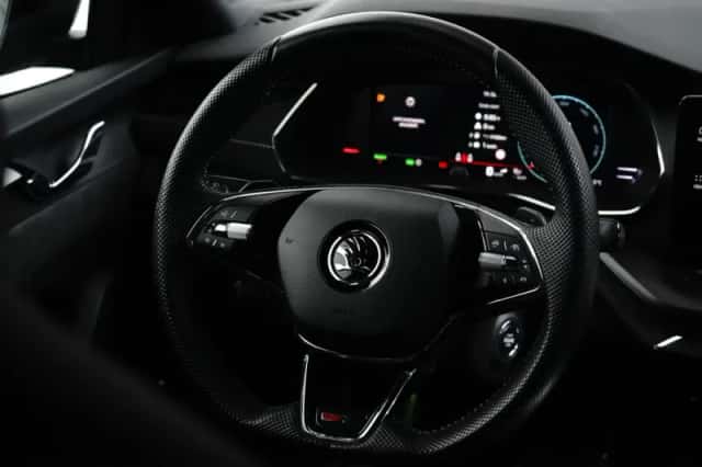 Škoda Octavia (2022) thumbnail 14