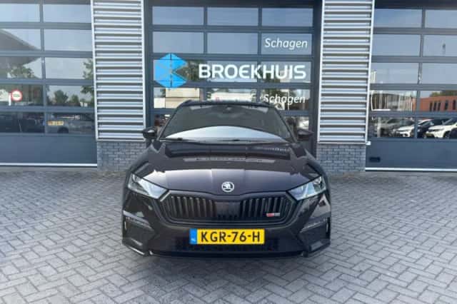 Škoda Octavia (2022) thumbnail 3
