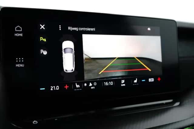 Škoda Octavia (2022) thumbnail 30