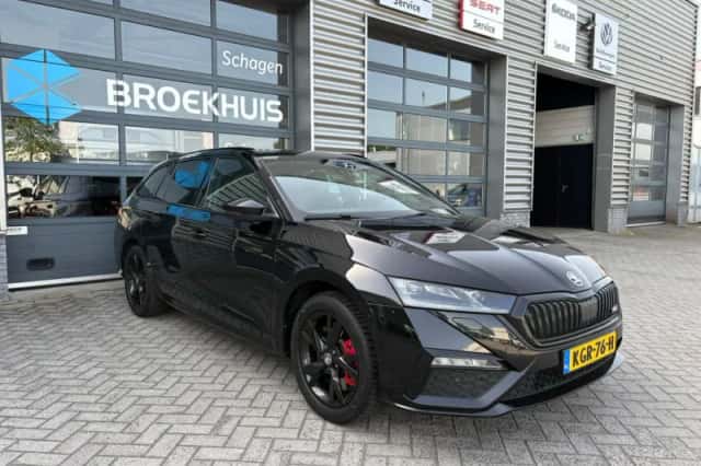 Škoda Octavia (2022) thumbnail 4
