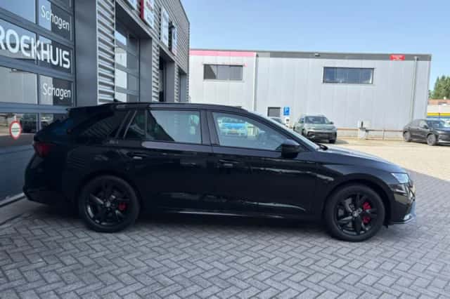 Škoda Octavia (2022) thumbnail 5