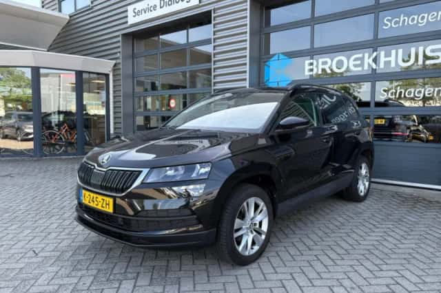 Škoda Karoq (2021) thumbnail 2