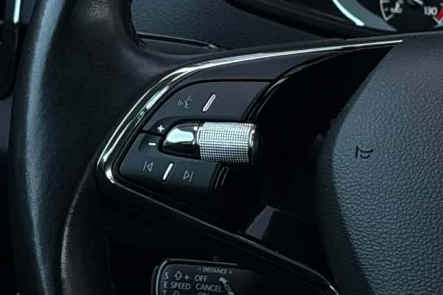 Škoda Karoq (2021) thumbnail 14