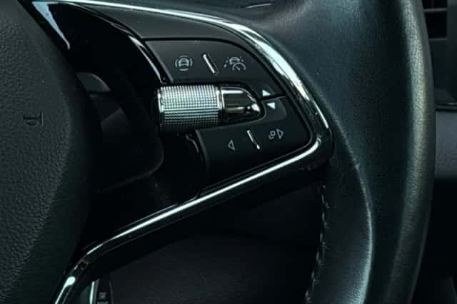 Škoda Karoq (2021) thumbnail 15
