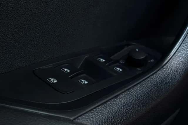 Škoda Karoq (2021) thumbnail 19