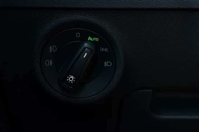 Škoda Karoq (2021) thumbnail 21