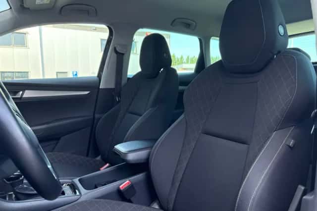 Škoda Karoq (2021) thumbnail 10