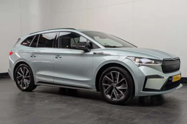 Škoda Enyaq (2022) thumbnail 2