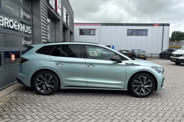Škoda Enyaq (2022) thumbnail 5