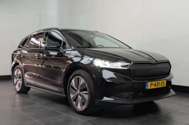 Škoda Enyaq (2022) thumbnail 2