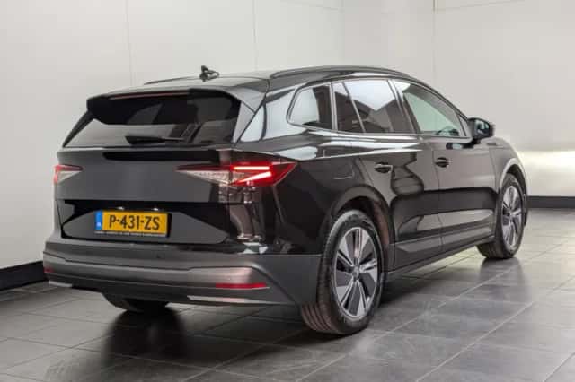 Škoda Enyaq (2022) thumbnail 4