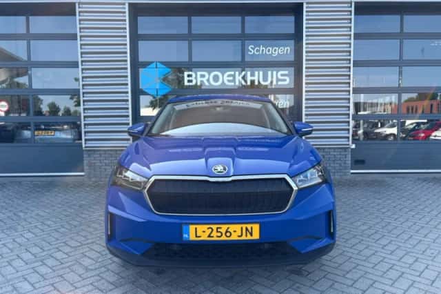 Škoda Enyaq (2021) thumbnail 3