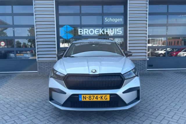 Škoda Enyaq (2021) thumbnail 3