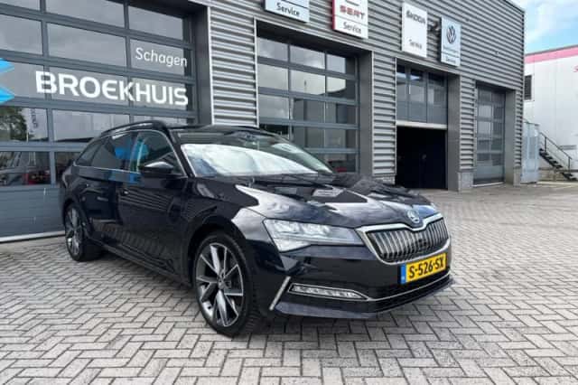 Škoda Superb (2020) thumbnail 4