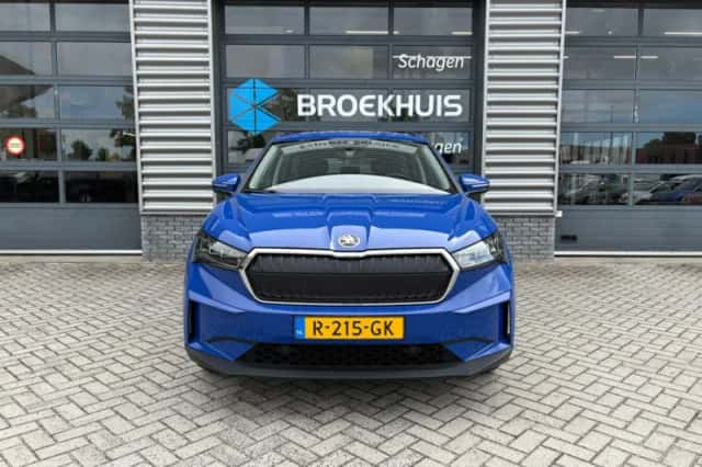 Škoda Enyaq (2022) thumbnail 3