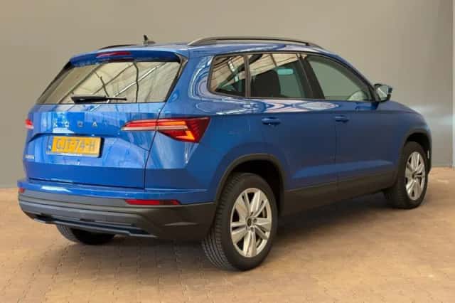 Škoda Karoq (2024) thumbnail 4