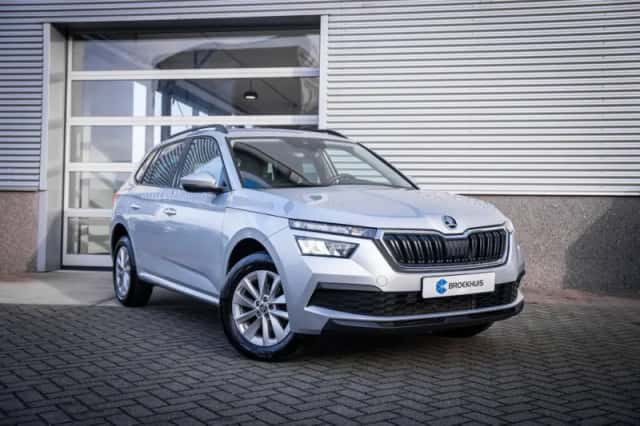 Škoda Kamiq (2023) thumbnail 2
