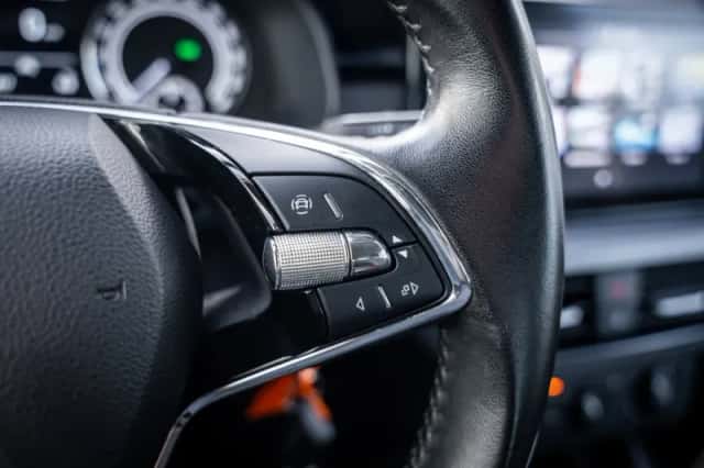 Škoda Kamiq (2023) thumbnail 15