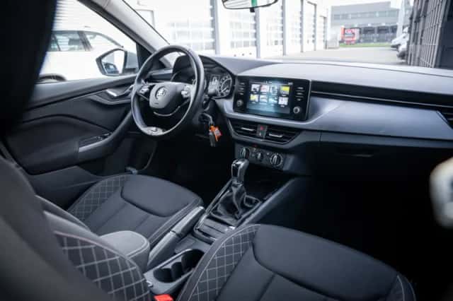 Škoda Kamiq (2023) thumbnail 30