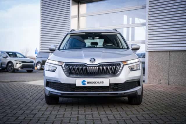 Škoda Kamiq (2023) thumbnail 5