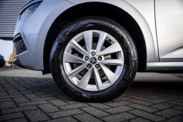 Škoda Kamiq (2023) thumbnail 8