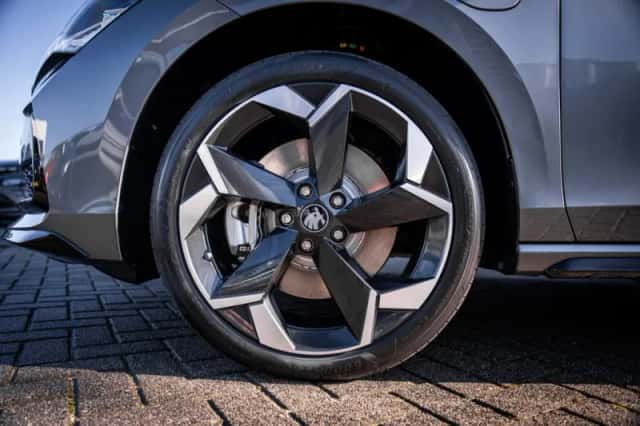 Škoda Superb (2026) thumbnail 8
