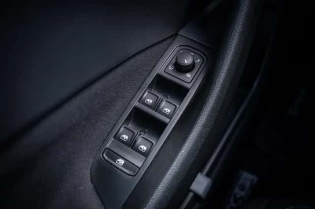 Škoda Kamiq (2023) thumbnail 19