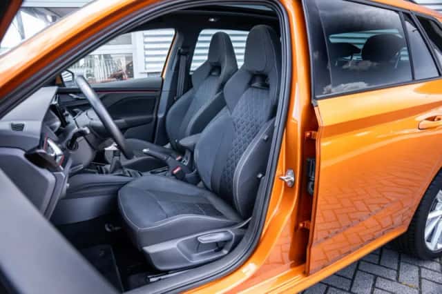 Škoda Kamiq (2023) thumbnail 8
