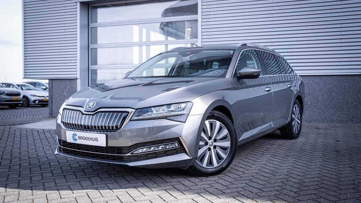 Škoda Superb (2022) — foto 1