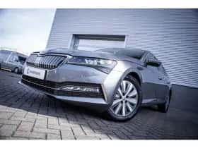 Škoda Superb (2022) thumbnail 2