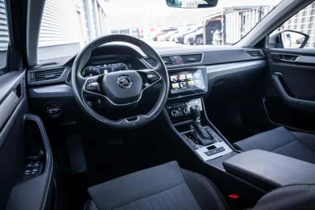 Škoda Superb (2022) thumbnail 20