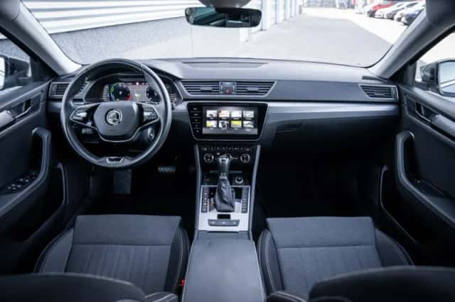 Škoda Superb (2022) thumbnail 21
