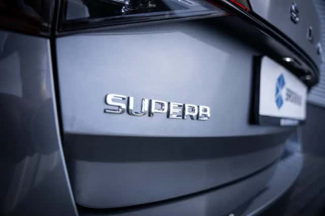 Škoda Superb (2022) thumbnail 9
