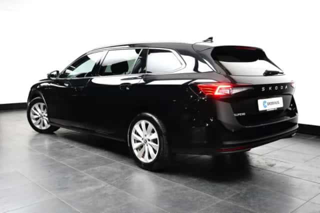 Škoda Superb (2025) thumbnail 5