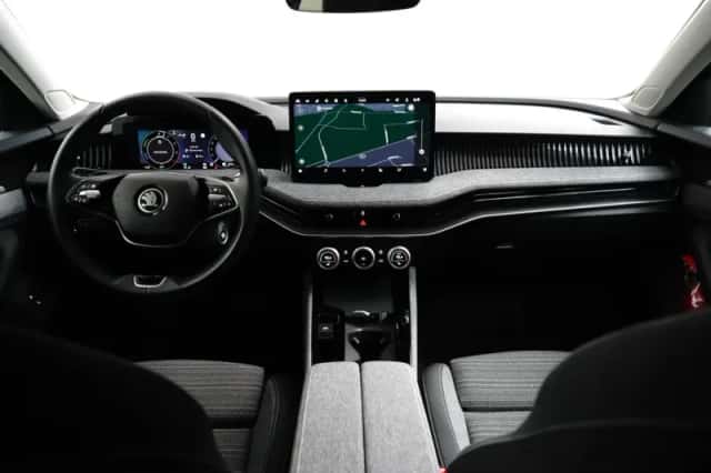 Škoda Superb (2025) thumbnail 9
