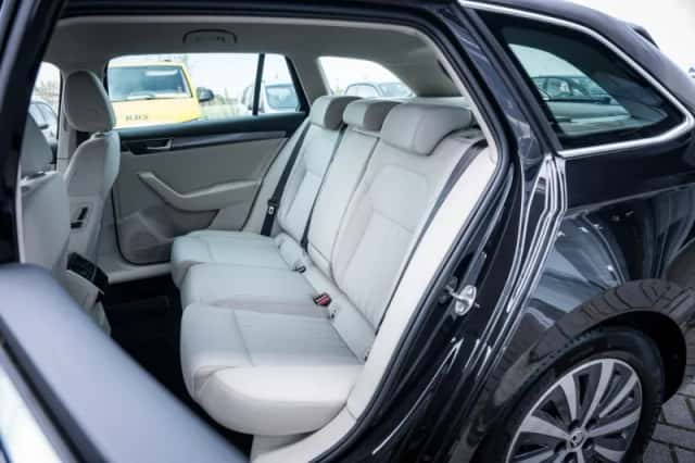 Škoda Superb (2022) thumbnail 16